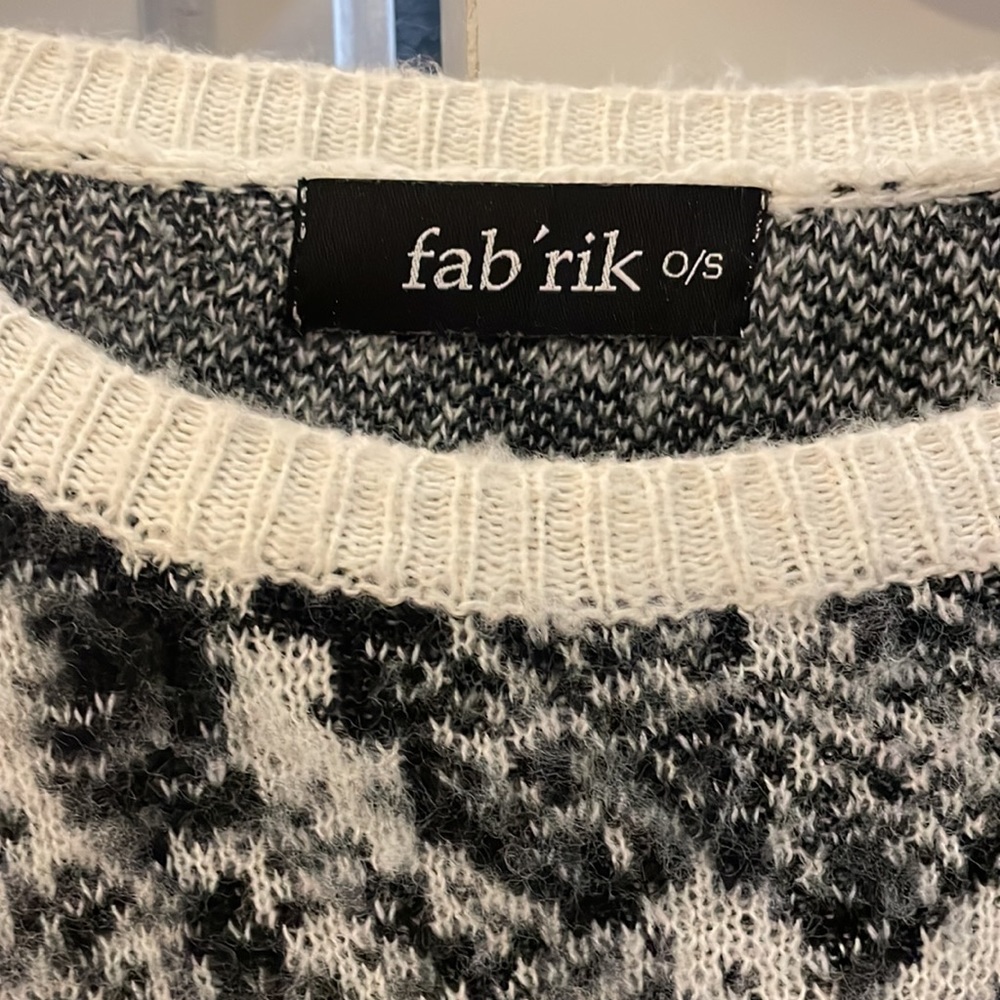 OS snakeprint oversized sweater - Picture 2 of 2